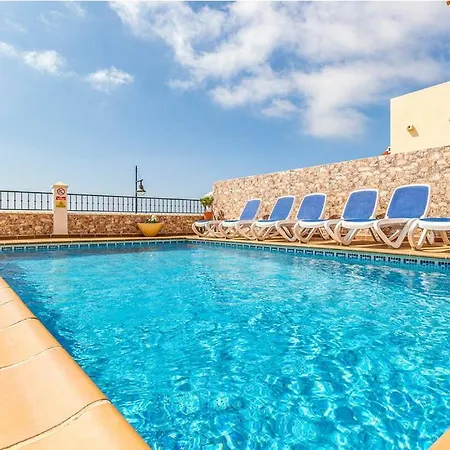 Luxury - La Pia Seaview Holiday home *